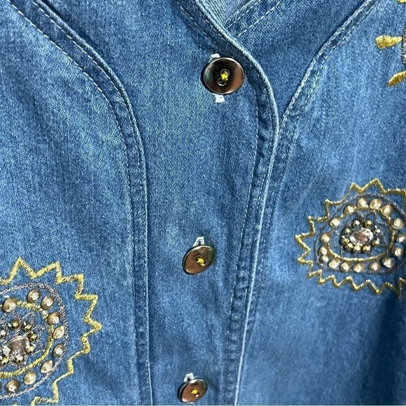 Club Z Vintage 80's Artsy Embellished Denim Short Sleeve bedazzled Denim shirt - Picture 5 of 9